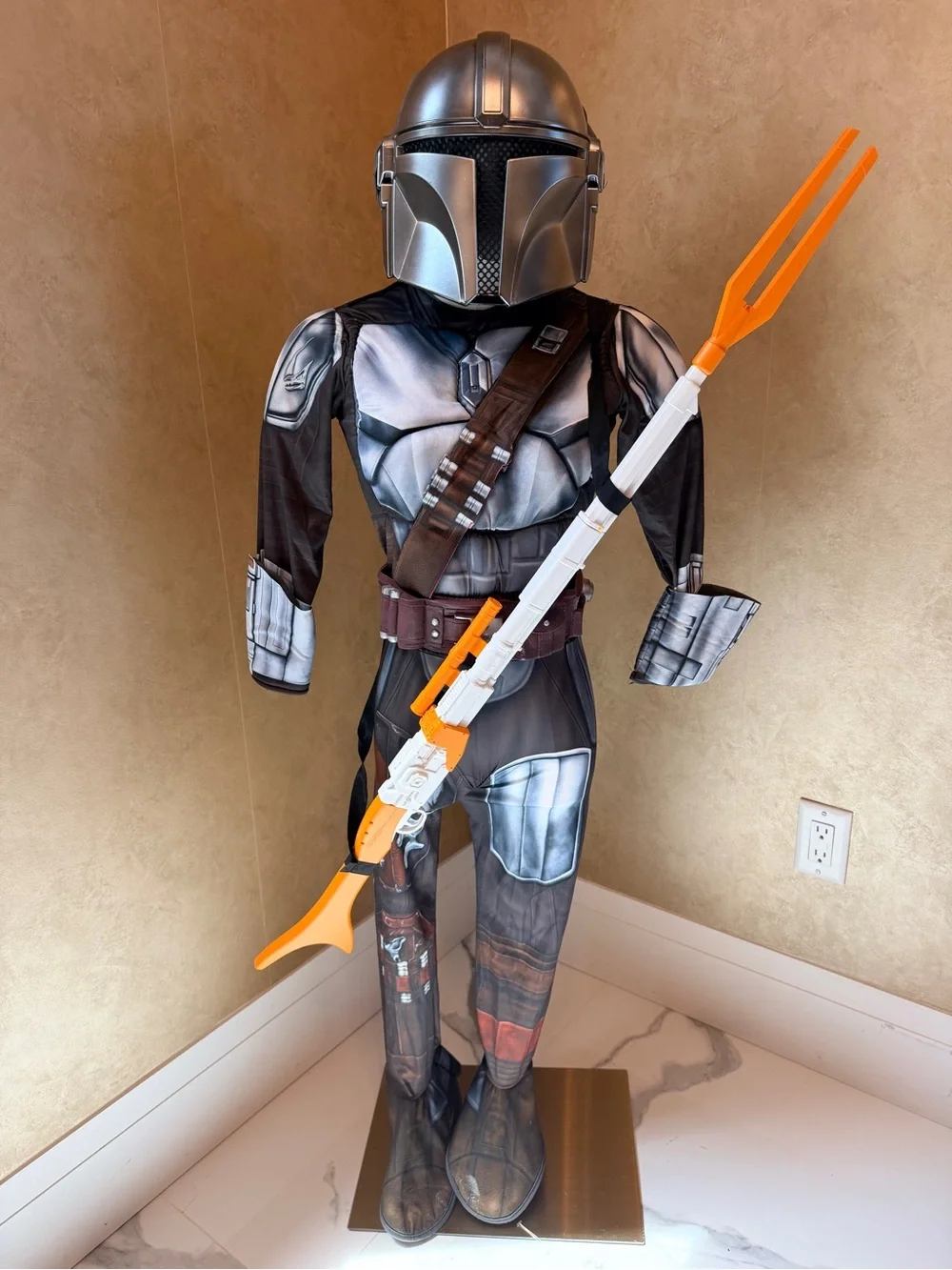 Star Wars Mandalorian Costume with Orange and White Toy Gaffi Pike